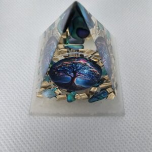 Orgonit - pyramida 4x4cm